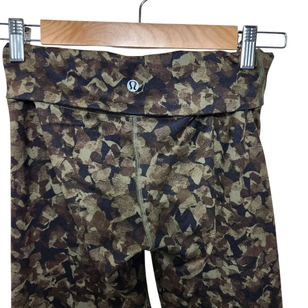 Lululemon Leggings Size 4 Womens WUnder Crop II Foldover Jungle Fatique Green - Picture 7 of 15